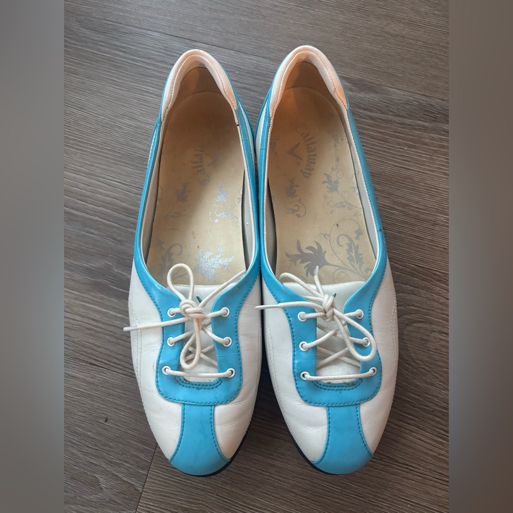 Callaway Women's Golf Shoes in Blue and White - (gently used)